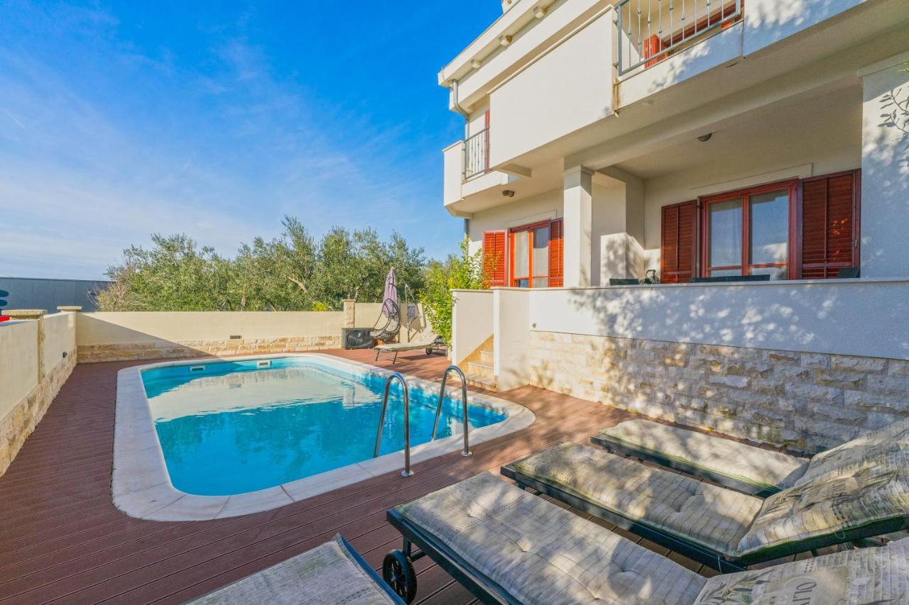 Villa Slavica 스베티필립아이자코브 외부 사진